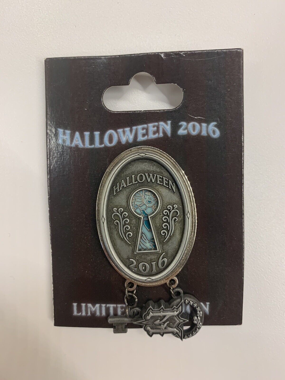 Disney Pin Halloween 2016 The Haunted Mansion Bride Key Haunted Mansion New Pin 