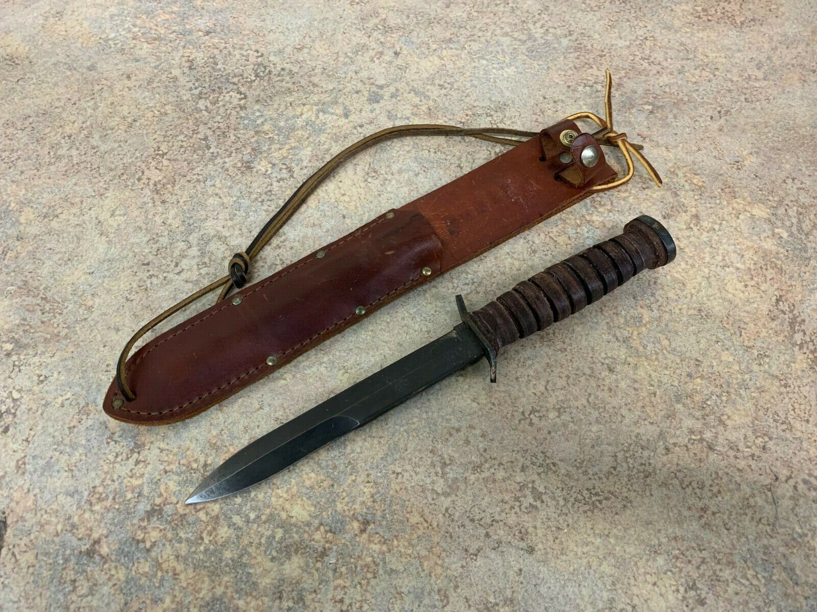 US M3 Trench Fighting Knife Camillus Reproduction