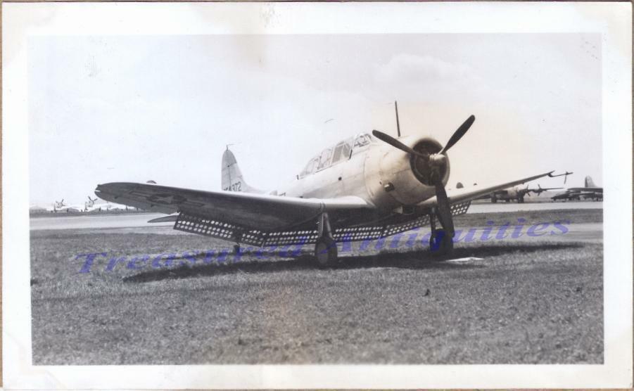 WWII US Navy Douglas SBD-5 Dauntless Scout Dive Bomber Airplane 254372 Photo